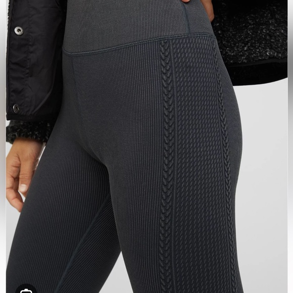 Aerie ribbed big chill legging - Picture 3 of 8